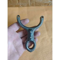 鈦合金 扣指 隕石坑捶打烤黑硬化, 如圖所示, 1個