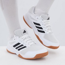 아디다스 남성 테니스화 초경량 통기성 좋은 메쉬갑피 입문용 논마킹 배드민턴 탁구 올코트화 운동화