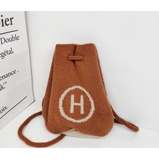 韓國兒童款H字母針織包 雙肩水桶包斜背 小孩背包 毛線字母刺繡 兒童後背包 束口包