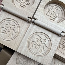 綠豆糕模具 月餅模具 糕點模具 臺灣出貨 實木艾米粿模具 年糕模子 綠豆糕點 南瓜餅幹 饅頭印糕闆 麵食模闆通用, 1個, 福花