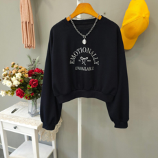 이모션 레터링 자수 크롭맨투맨