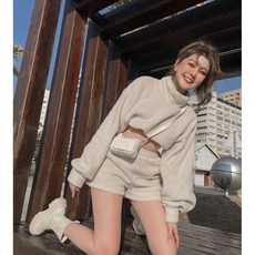 安安男友媽媽/AN’Q 毛毛上衣&毛毛短褲 牛奶杏M 居家休閒套裝