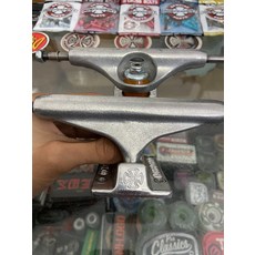 independent 因地 indy 滑板進口橋 鍛造底座 雙空橋 尺寸139 pu無磨損, 如圖所示, 1個