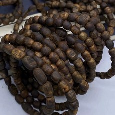 《泓潤》精選 黑油料 紫奇楠瘤疤 隨形手串 9.9分沉 紫奇楠手珠 紫棋楠 紫棋楠手串 生聞霸氣棋韻 過手留香, 1個