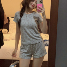 헤이룸 잔꽃 반팔 파자마 세트
