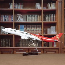 飛機模型 帶輪子帶燈仿真飛機模型1:135深航空客A330客機深圳航空禮品擺件 航模客機 仿真原型機 航空模型, 1個, 標配版（帶輪子不帶燈）