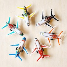 多色客機戰鬥機迴力車，迷你仿真飛機模型玩具, 客機隨機一台, 1個