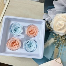 Hoja Verde 永生玫瑰花材 四色裝 不凋花 單盒販售 花藝DIY 畢業花束 乾燥花 玻璃花盅盆花, 寶寶藍x蜜桃粉, 寶寶藍x蜜桃粉