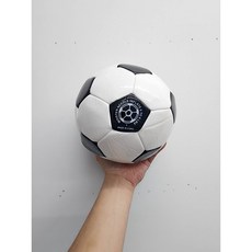 Fittest 盲人足球 響鈴足球 視障足球 有聲足球 體感足球 專業響鈴設計 耐磨材質, 1個, 黑白, 黑白