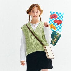 오션스카이 여아 변형 케이블 브이넥 니트 조끼