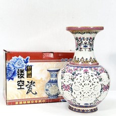 御古齋 景德鎮青花瓷粉彩瓷鏤空花卉玲瓏轉心瓶 花瓶花器 居家平安擺設, 粉彩瓷, 粉彩瓷