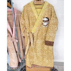 桃園出貨ing 秋冬珊瑚絨豹紋kitty印花浴袍長款抹胸可穿浴巾浴裙雙肩帶吊帶浴巾浴袍成人學生浴袍, 黃色浴袍, 1個