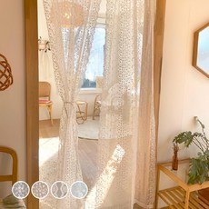 Keoteungeurigo 白色雙開式刺繡蕾絲遮蔽簾, 和諧