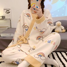 겹겹이 쌓인 3피스 에어코튼 가을 겨울 임산부 수유 잠옷녀 임신기