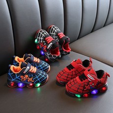 桃園出貨 兒童運動鞋閃燈鞋25新款男女童網面透氣跑步鞋蜘蛛俠LED亮燈跑鞋