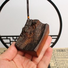 老料雷擊棗木隨型掛件 自然風化雷擊紋, 老料雷擊深色 個個精品隨機發貨