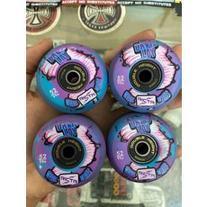 ricta 進口滑板雙翹街式輪子 52mm 99A 附Doubleheight高速鈦合金軸承, 如圖所示, 1個