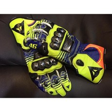2016 正 DAINESE ROSSI REPLICA GLOVE VR46 FULLMETAL 羅西手套, 1個