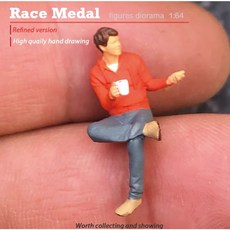 Race Medal 1:64 人偶模型 - 修理改裝廠場景 抽菸男 歌手 背包客 胖老闆 - 共15款, A款 紅衣坐姿男, 1個