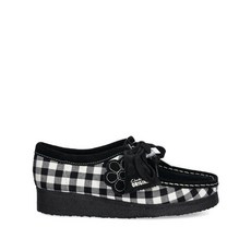 클락스오리지널스 깅엄 체크 플라워 장식 로퍼