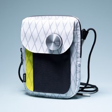 XINIX 戶外輕巧斜背包 多功能收納 耐磨材質 可調節肩帶