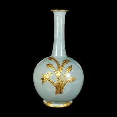 《博古珍藏》宋 汝窯天青釉包金花卉紋直頸瓶 早期收藏