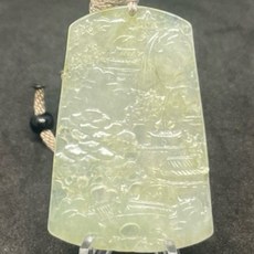 精雕細琢翡翠山水牌：天然美感與傳統藝術的完美結合，寓意平安吉祥