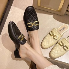 세련된무드 퀄팅 디자인 체인장식 포인트 여성 블로퍼