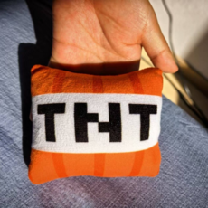 我的世界周邊毛絨玩具 苦力怕小黑史蒂夫陷阱箱草坪兒童益智互動沙包, TNT, 10*10釐米小沙包