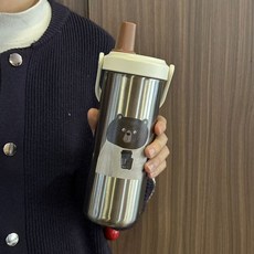 新款手提便攜式保溫杯316不鏽鋼內膽吸管水杯帶絲印杯身可愛, 1個, 1L, 熊之力【咖色帽子】:手提