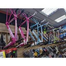 ASTER亞仕大 CONTENDER全碳纖維公路BB86車架前叉組-多色, 1個, 亮桃紅/紫(下管桃紅底白字),M-50cm