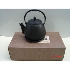 東昇瓷器餐具 日本南部鐵器橫紋1.0L鐵壺, 1個