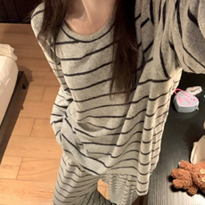 여성용 피치기모 긴팔 잠옷 상하세트 겨울 극세사 수면잠옷