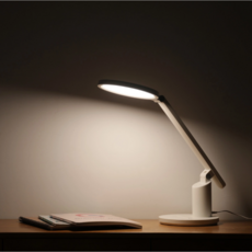 프리즘 LED 데스크 램프 화이트 시력보호 스탠드 조명