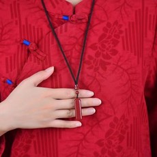 開運招財朱砂平安無事牌吊墜男女款毛衣鏈：紫金砂平安掛件，台北發貨，保佑出入平安, 1個, 新款無事牌吊墜