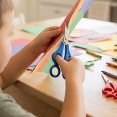 마크라쏭 아동 안전가위 4구 자세교정 가위 양손 사용하기 편한 어린이가위 유아 작업치료, 1개, 레드