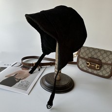 [투크] 코듀로이 양면 뽀글이 방한 귀달이모자, 블랙