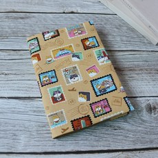 【柴柴遊高雄-黃】書衣 書套 可調式布書衣 手作書衣 手帳筆記本小說記帳本, 1個