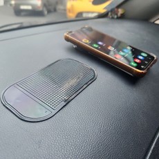 대시보드 미끄럼방지 패드 자동차 핸드폰 논슬립 매트agi5+7nTa