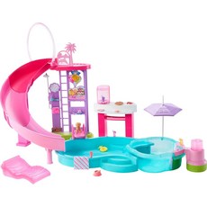 Barbie 드림 풀 플레이세트 미끄럼틀과 거품이 나는 온수 욕조를 포함한 6개의 놀이 공간 과 애완동물 튜브 등 20개 이상의 액세서리 포함, 1개