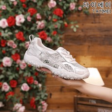 타이메이 여름 소프트 가죽 펀칭 통기 가벼운 스포츠 캐주얼 백합 여성화