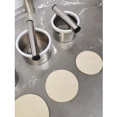 쿠키 빵 브레드 만두피 도우 커터 틀 원형 모형 지름 13.1cm, 지름 10cm, 1개