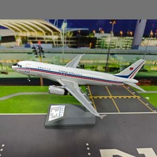 ALB 1:200 China Airlines A320 3B-RGZ, 1個