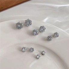 미즈코스 자석 큐빅 귀걸이 귀안뚫는 페이크 피어싱 귀찌 크리스탈