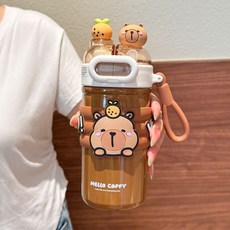 卡皮巴拉兒童保溫杯 兒童雙飲水杯 小學生水壺 卡通水杯 吸管杯子 直飲杯子 上學專用雙飲杯 便宜, 咖色520ml【關注賣場+送杯刷】, 1個