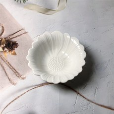 味碟 調味碟 高顏值花朵造型浮雕陶瓷碟子調料碟醬油料碟小碗碟醋碟大號可疊放, 容量100ml  白色一個裝, 1個, 白色