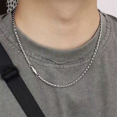 남성용 티타늄 스틸 패션 목걸이 체인목걸이 심플한 디자인과 세련된 멋