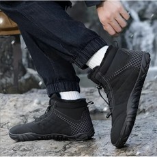 로버 남자방한화 기모 겨울 털부츠 미끄럼방지 트레킹화 초경량 하이킹화 털신