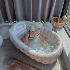 寶寶充氣浴盆 嬰兒洗澡盆 兒童便攜折疊浴池 附贈 可愛小熊圖案, 愛心熊, 1個