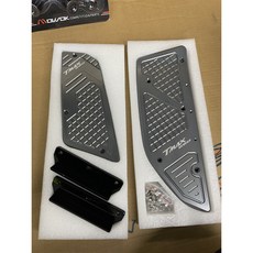 YAMAHA TMAX 560 改裝金屬銀灰色前、後腳踏板墊 -, 1個, 銀灰色